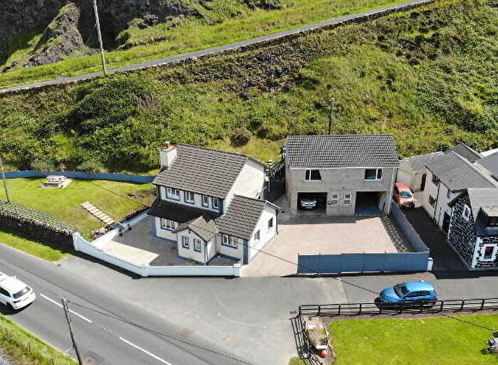 6 Bedroom Detached House For Sale In Seacoast Road, Coleraine, BT51