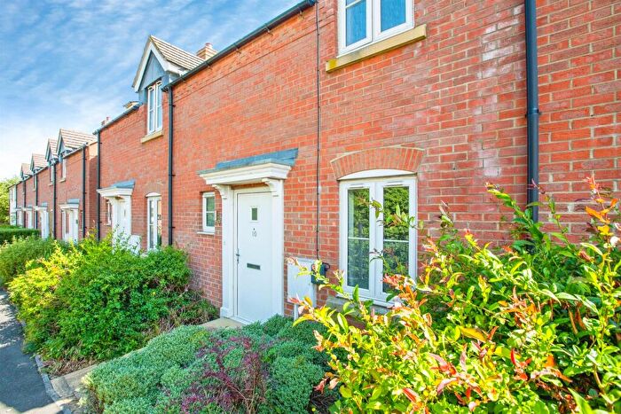 2 Bedroom Terraced House For Sale In Sidings Close, Thrapston, Kettering, NN14