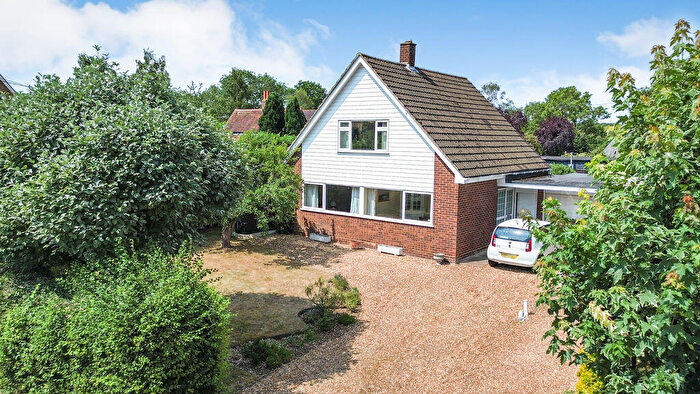 3 Bedroom Detached House For Sale In Renhold Road, Wilden, MK44