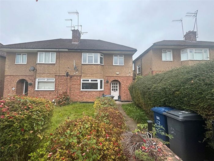2 Bedroom Maisonette To Rent In Connaught Road, Barnet, EN5