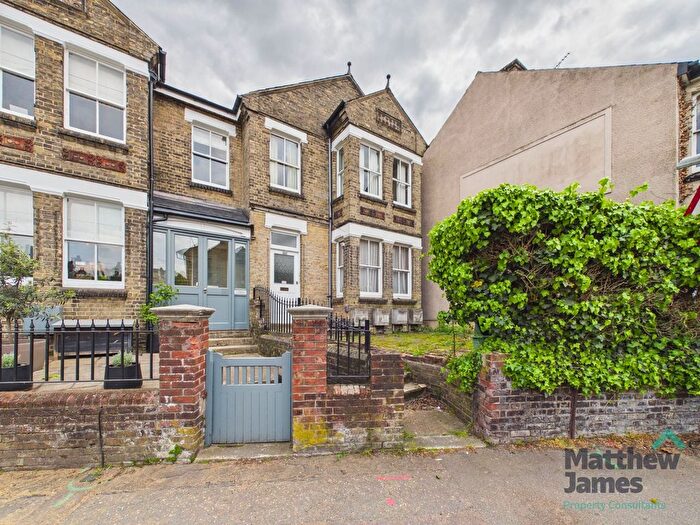 1 Bedroom Studio To Rent In Maldon Road, Colchester, CO3