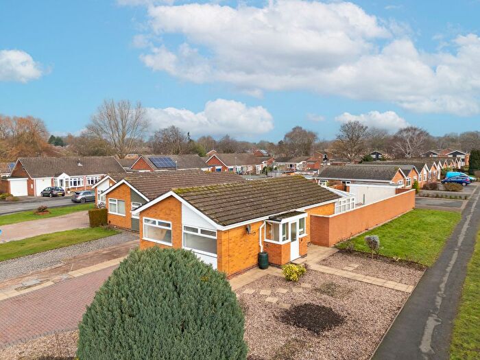 2 Bedroom Detached Bungalow For Sale In Hebden Avenue, Warwick, CV34