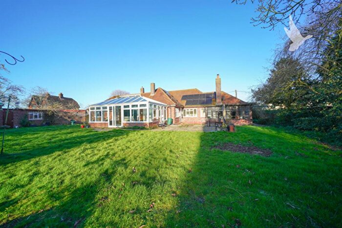 4 Bedroom Bungalow For Sale In Windmill Road, Bradfield, Manningtree, CO11