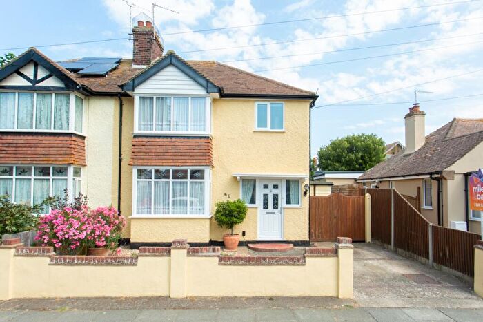 3 Bedroom Semi Detached House For Sale In Central Avenue, Herne Bay, Kent, CT6