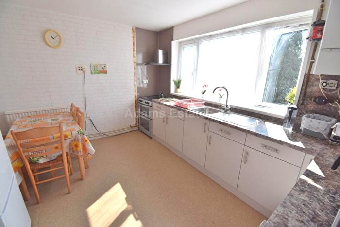 4 Bedroom Flat To Rent In Nelson Terrace, Reading, RG1