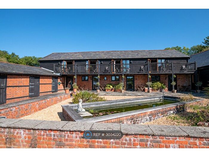 1 Bedroom Terraced House To Rent In The Old Barns, Hampshire, SO20