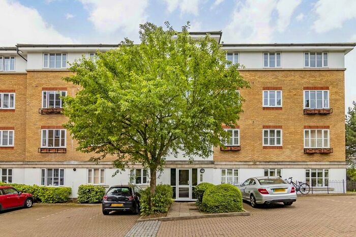 2 Bedroom Flat To Rent In Goddard Place, London, N19