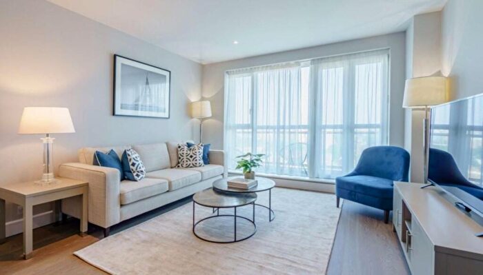 2 Bedroom Flat To Rent In Circus Apartments, Westferry Circus, London, E14