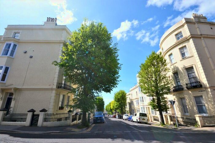 1 Bedroom Flat To Rent In York Road, Hove, East Sussex, BN3