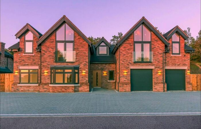 5 Bedroom Detached House To Rent In De Montfort House Liveridge Hill, Henley-In-Arden, B95