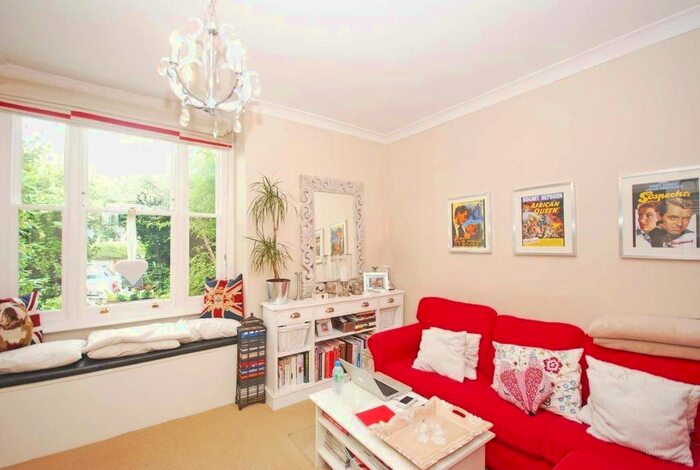 3 Bedroom Semi-Detached House To Rent In Campbell Road, Twickenham, TW2