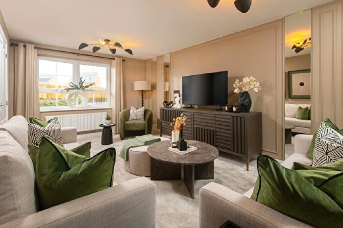 4 Bedroom Detached House For Sale In Henley Gate, Ipswich, IP1