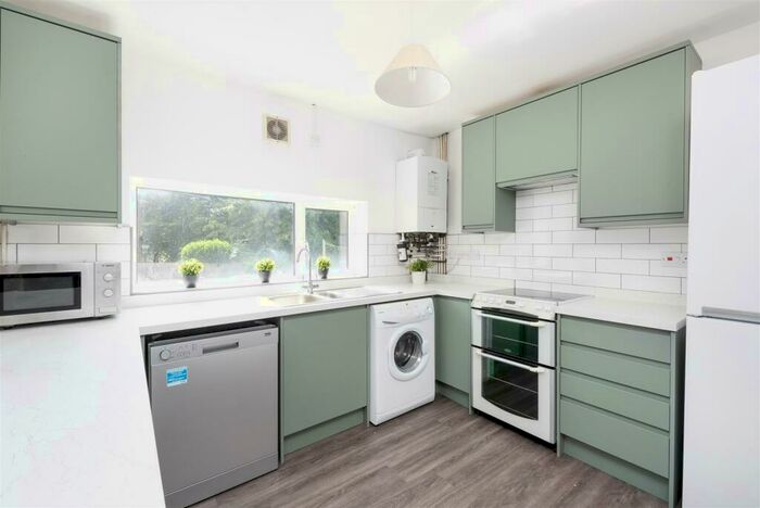 6 Bedroom Terraced House To Rent In Windsor Villas, Bath, BA1