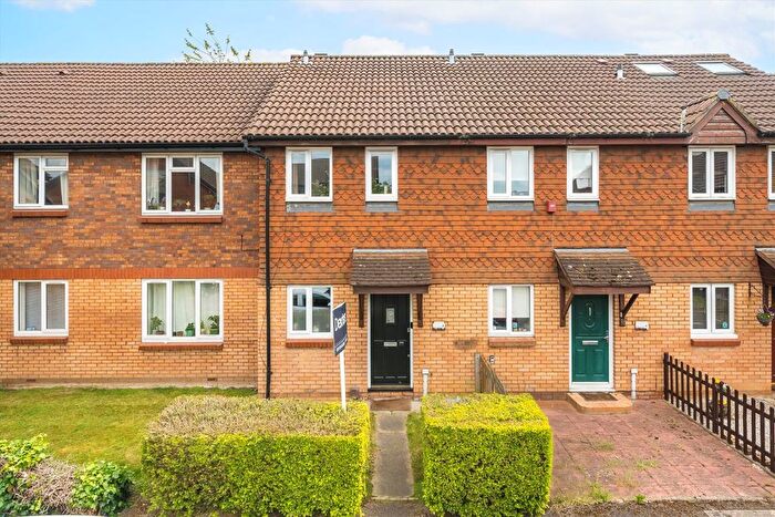 2 Bedroom Terraced House For Sale In Pope Close, Wimbledon, SW19