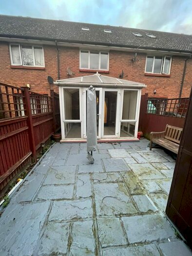 4 Bedroom Terraced House To Rent In Ching Way, Chingford E4