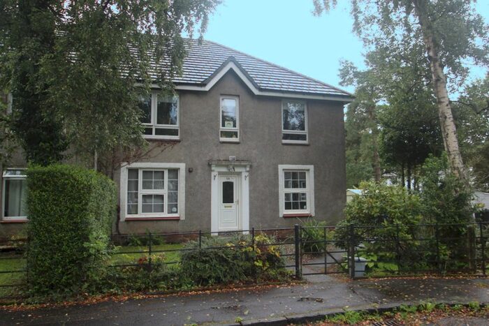 3 Bedroom Flat To Rent In Craigton Avenue, Milngavie, Glasgow G62
