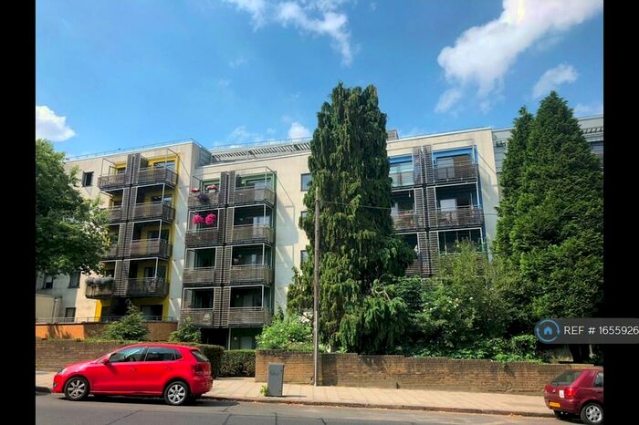 2 Bedroom Flat To Rent In Elder Road, London, SE27