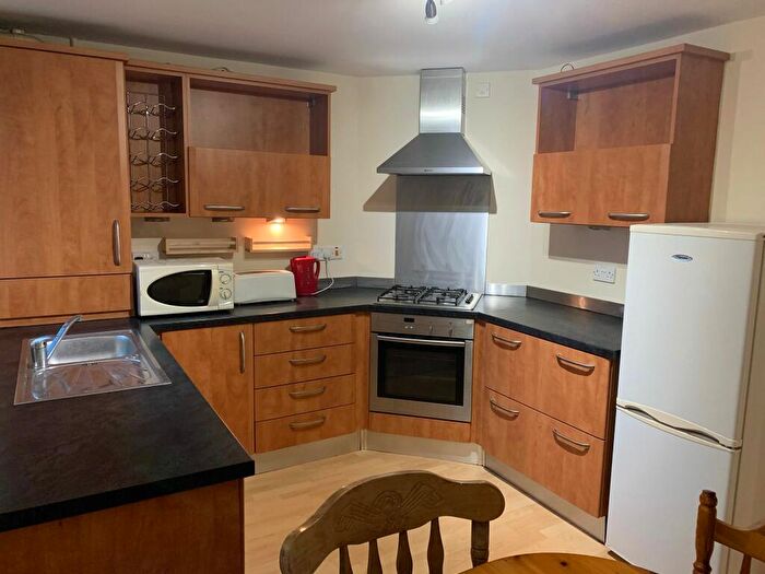 2 Bedroom Flat To Rent In Royalthorn Road, Manchester, M22