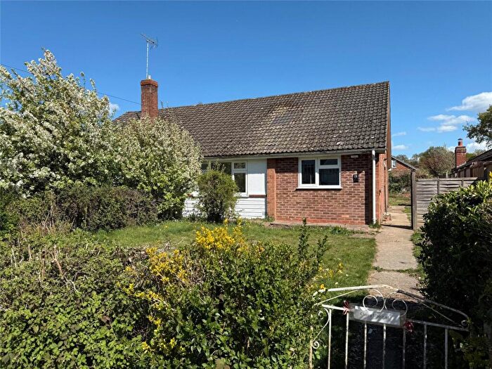 3 Bedroom Bungalow To Rent In Mytchett Road, Mytchett, Camberley, Surrey, GU16