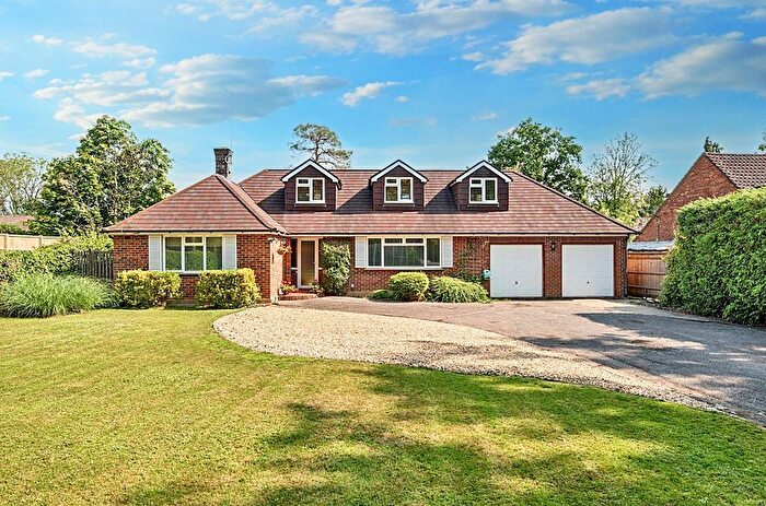 4 Bedroom Bungalow For Sale In Plaistow Road, Loxwood, RH14