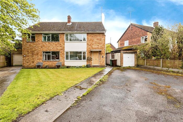 3 Bedroom Semi-Detached House To Rent In Hewlett Road, Cheltenham, GL52