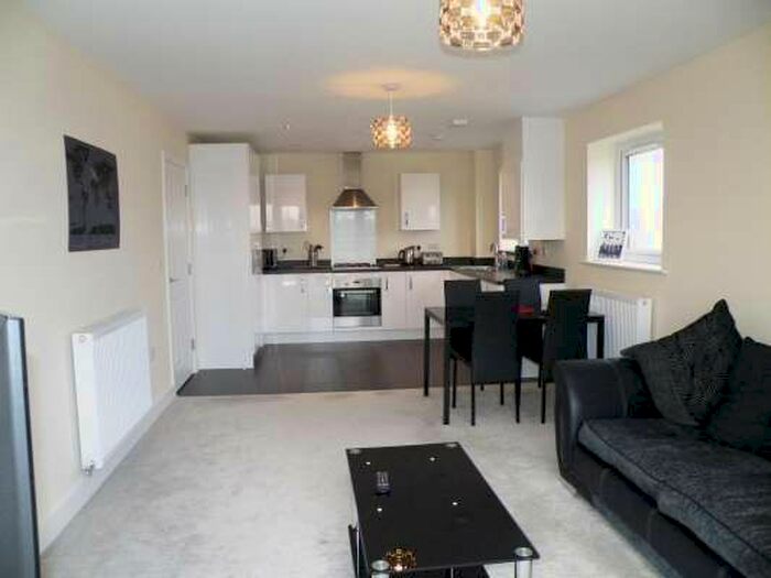2 Bedroom Flat To Rent In Hartley Avenue, Fengate, Peterborough, PE1