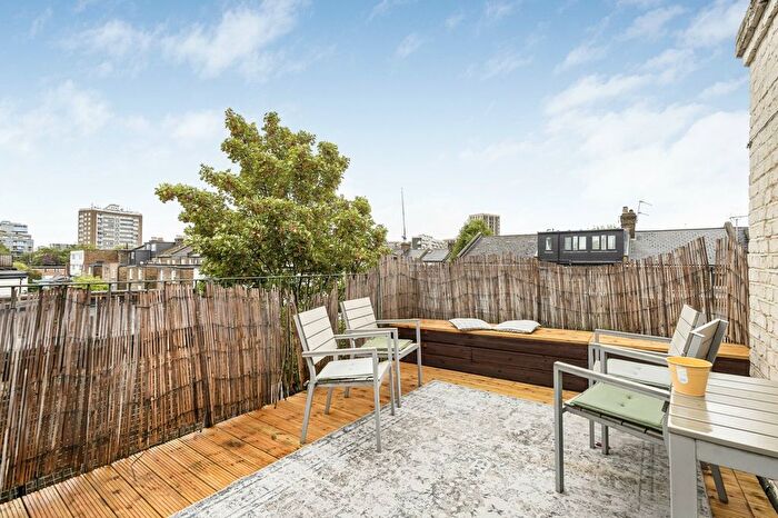 2 Bedroom Flat For Sale In Ashmore Road, London, W9