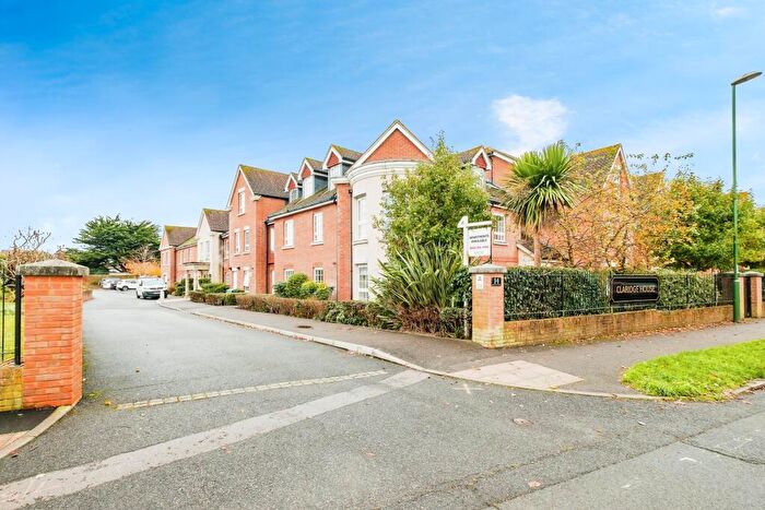 1 Bedroom Retirement Property To Rent In Claridge House, Chruch Street, Litttlehampton, BN17