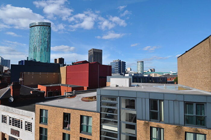 2 Bedroom Apartment To Rent In ILand Apartment, Birmingham, B5