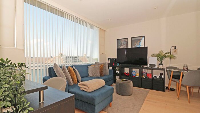 2 Bedroom Flat For Sale In Pinnell Road, London, SE9