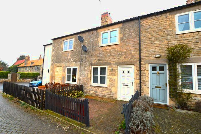 2 Bedroom Character Property To Rent In Character Property - Available Immediately, NG33