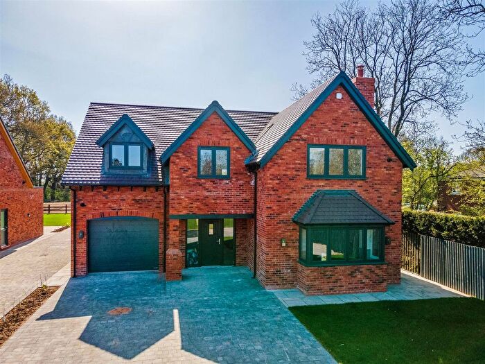 4 Bedroom Detached House For Sale In Broad Lane, Wood End, Tanworth-In-Arden, B94