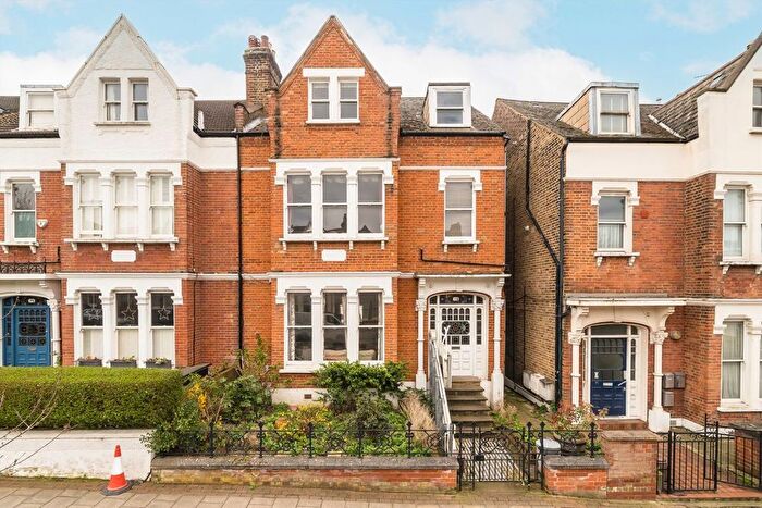 6 Bedroom Semi Detached House For Sale In Ritherdon Road, Balham, SW17