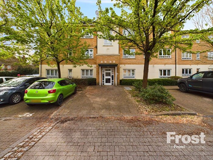 1 Bedroom Flat To Rent In Topaz Court, Elvedon Road, Feltham, TW13