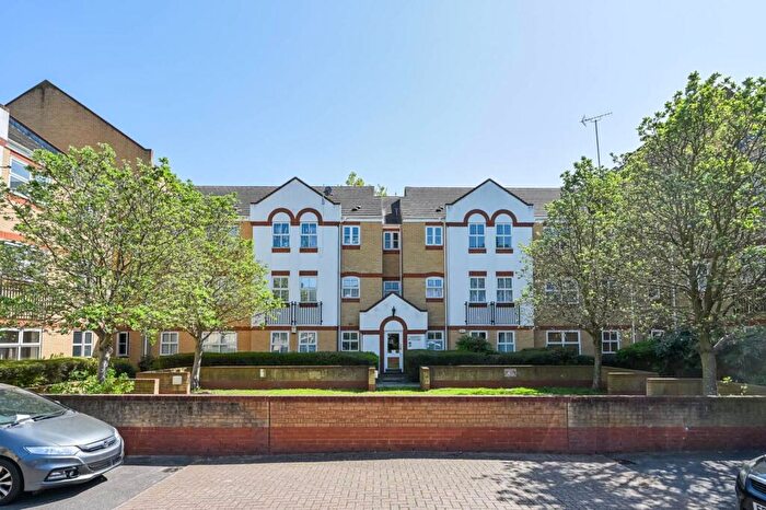 1 Bedroom Flat To Rent In Aaron Hill Road, Beckton, London, E6