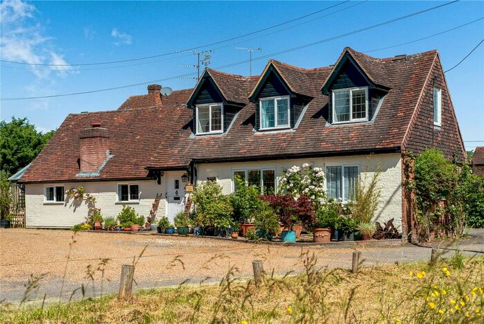 3 Bedroom Detached House For Sale In The Common, Dunsfold, GU8