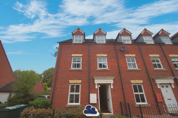 4 Bedroom End Of Terrace House To Rent In Beanfield Avenue, Coventry, CV3