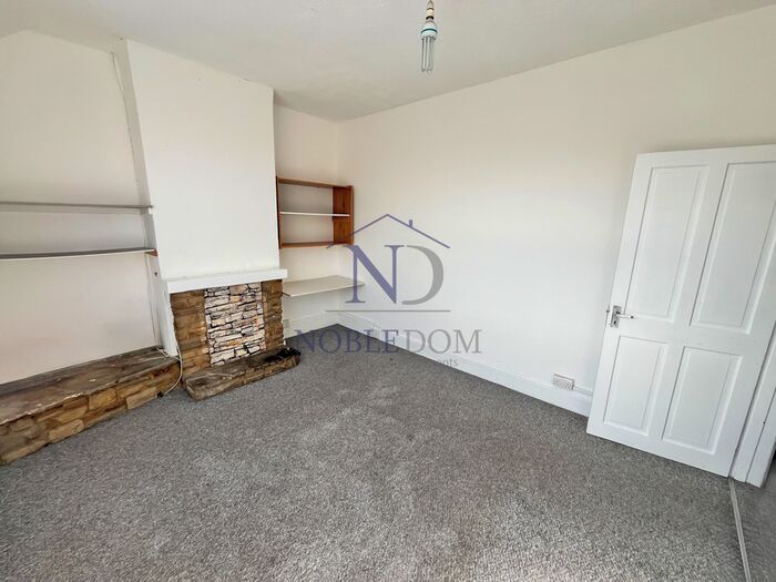 2 Bedroom Flat To Rent In Feltham Road, Ashford, TW15
