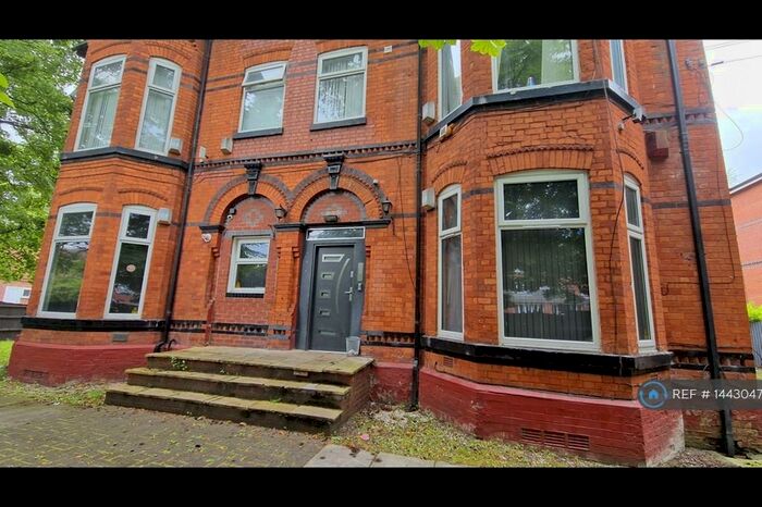 2 Bedroom Flat To Rent In Polygon Road, Manchester, M8