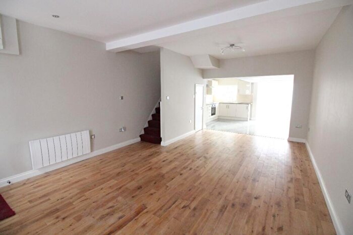 5 Bedroom Terraced House To Rent In Kempton Road, East Ham, E6