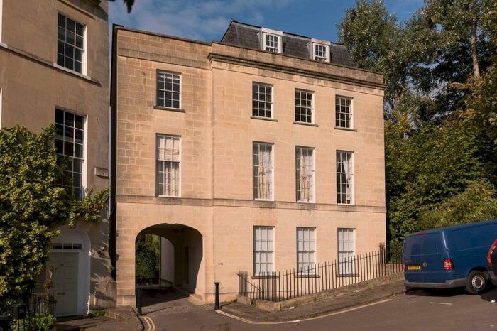 2 Bedroom Apartment To Rent In Park Street, BA1