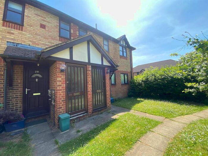 1 Bedroom Maisonette To Rent In Pennycress Way, Newport Pagnell, MK16