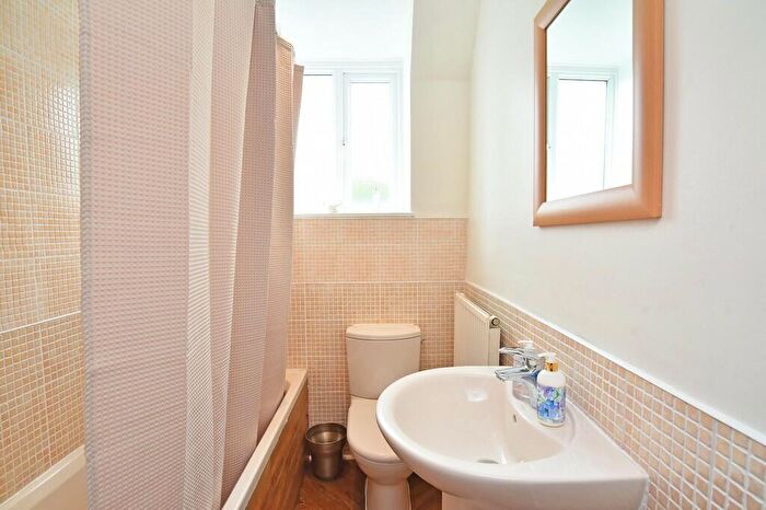 2 Bedroom Apartment To Rent In Lancaster Road, Harrogate, HG2