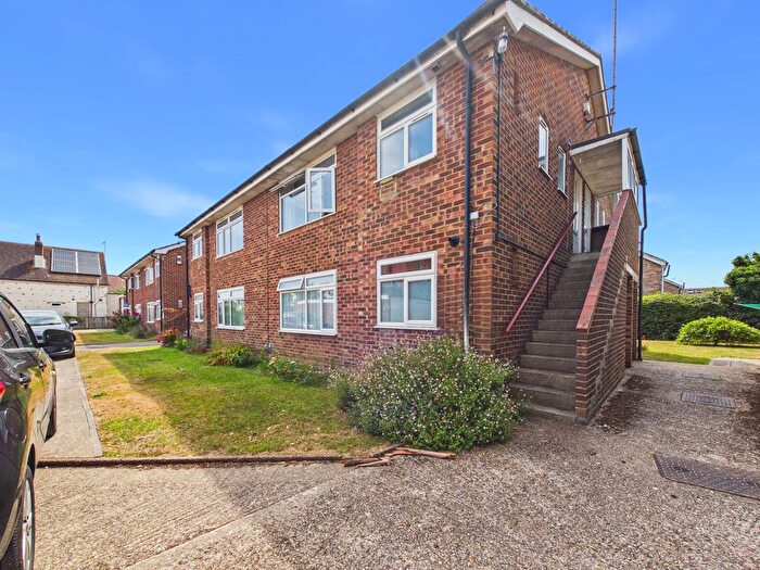 Studio To Rent In Highdown Avenue, Worthing, BN13