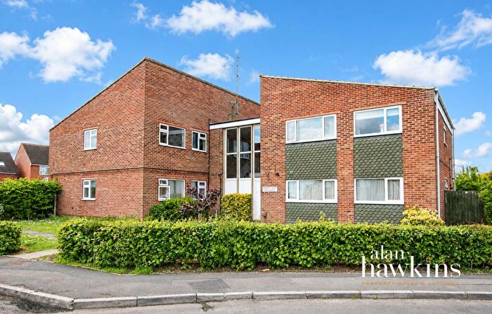 2 Bedroom Flat To Rent In Anthony Road, Wroughton, SN4
