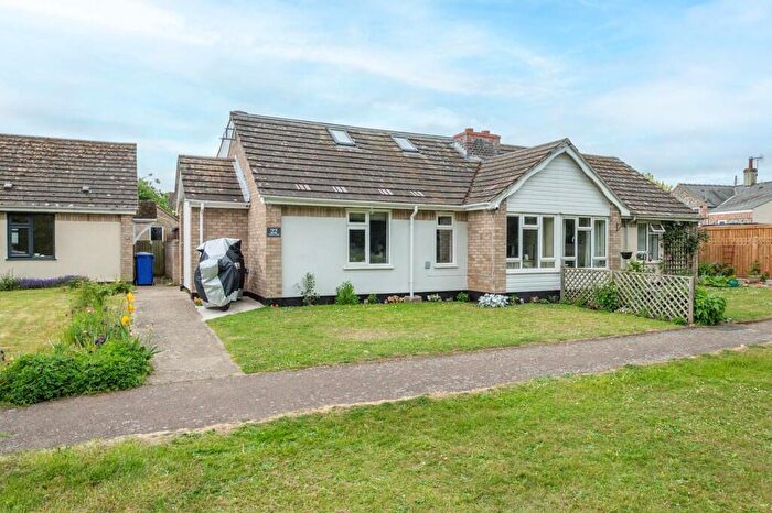 3 Bedroom Chalet For Sale In Moulton, Suffolk, CB8