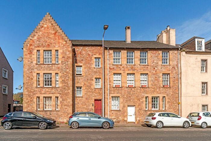 1 Bedroom Flat For Sale In E High Street, Dalkeith, Midlothian, EH22
