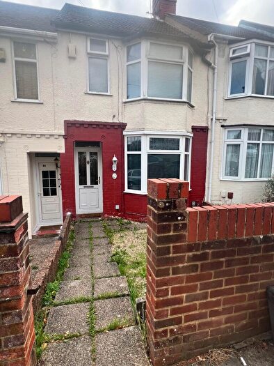 2 Bedroom Terraced House To Rent In Preston Gardens, Luton, LU2