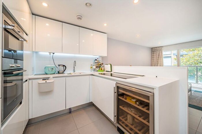 1 Bedroom Flat To Rent In Dance Square, Clerkenwell, EC1V