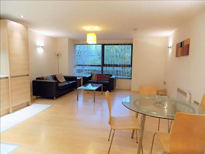 2 Bedroom Flat To Rent In Tempus Tower, Mirabel Street, Manchester, M3